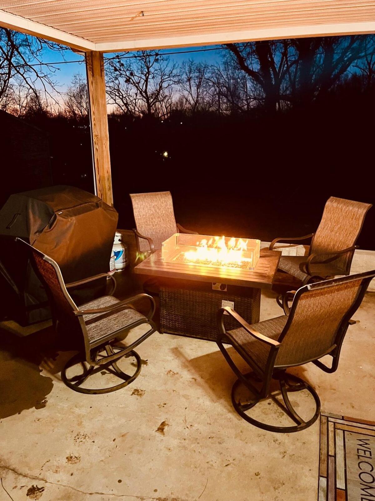 Bourbon Belle Of Bardstown Villa Bagian luar foto
